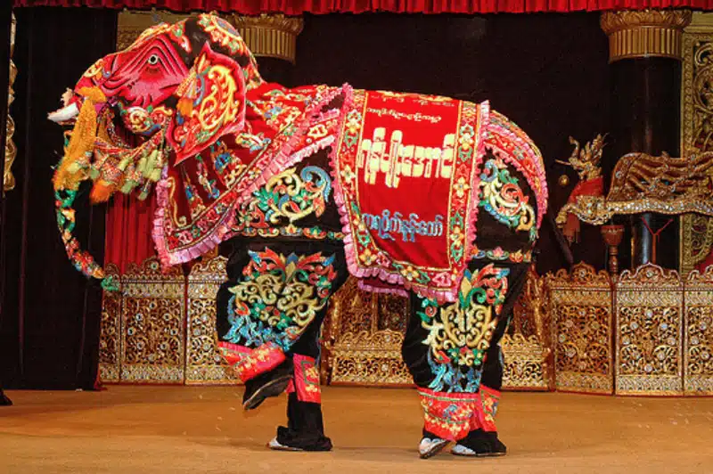 Festival de la danse des éléphants