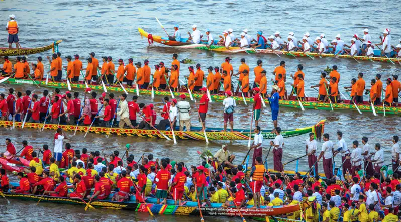 Fête des Eaux (Bon Om Touk)