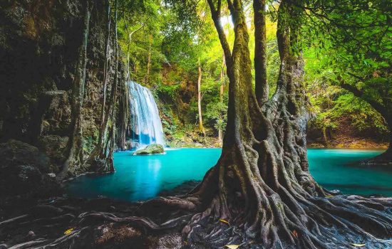 Erawan-Waterfall-Erawan-National-Park-Kanchanaburi-Thailand-Emerald-Waterfall9