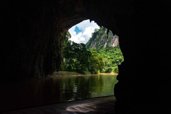Puong_cave